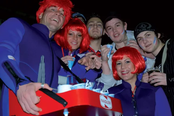 Bild: Mit 80.000 Rollmöpsen auf große Karnevalstour