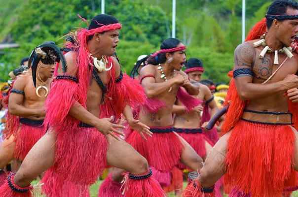 Bild: Mit der Aranui 3 zum Mini Marquesa- Festival