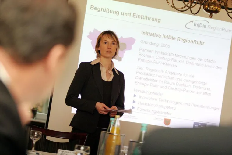 So macht Wissenschaft Wirtschaft erfolgreich - Bochum2015 - In|Die RegionRuhr initiiert Forschungskooperationen Bild: So macht Wissenschaft Wirtschaft erfolgreich - Bochum2015 - In|Die RegionRuhr initiiert Forschungskooperationen