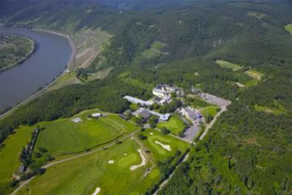 Bild: Tagen mit einmaliger Aussicht im 4-Sterne Jakobsberg Hotel- & Golfresort im Rheintal