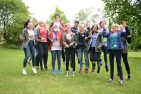 Bild: Gemeinsam Brücken bauen in der Stiftung Liebenau