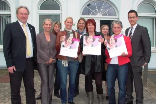 Mit „Bauchgefühl“ Essstörungen vorbeugen – Kampagne startet in Herford Bild: Mit „Bauchgefühl“ Essstörungen vorbeugen – Kampagne startet in Herford