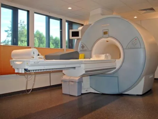 Schonende Brustkrebsvorsorge mit Kernspin-Tomographie: Institut für Bildgebende Diagnostik setzt neue Maßstäbe Bild: Schonende Brustkrebsvorsorge mit Kernspin-Tomographie: Institut für Bildgebende Diagnostik setzt neue Maßstäbe