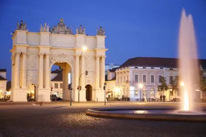 Eröffnung: Außergewöhnliches 4-Sterne Hotel vor den Toren des Schloss Sanssouci Bild: Eröffnung: Außergewöhnliches 4-Sterne Hotel vor den Toren des Schloss Sanssouci
