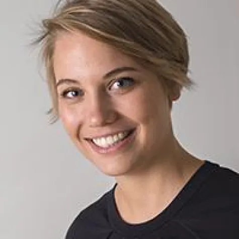 Bild: Powerfrau stimmt bei PEIX digital mit ein