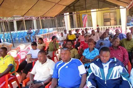 Jambo Bukoba Tanzania präsentiert Projekt "Kinder durcch Sport stark machen" Bild: Jambo Bukoba Tanzania präsentiert Projekt "Kinder durcch Sport stark machen"