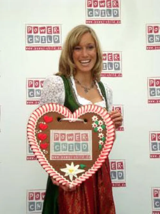 Dr. Christine Theiss, Power-Child Botschafterin