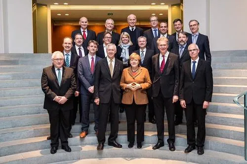 Bild: Ökohaus-Pionierin trifft Bundeskanzlerin Merkel
