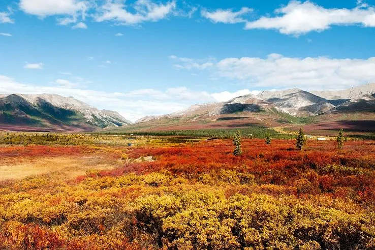 Zum Indian Summer nach Nordamerika: Traumhaft schöne Herbstrouten von CANUSA TOURISTIK Bild: Zum Indian Summer nach Nordamerika: Traumhaft schöne Herbstrouten von CANUSA TOURISTIK
