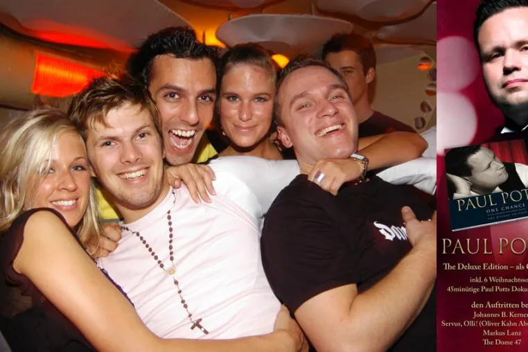 Bild: Je später der Abend - Gratis-Fotos von der Weihnachtsfeier oder vom Betriebsfest – für sich und die Kollegen