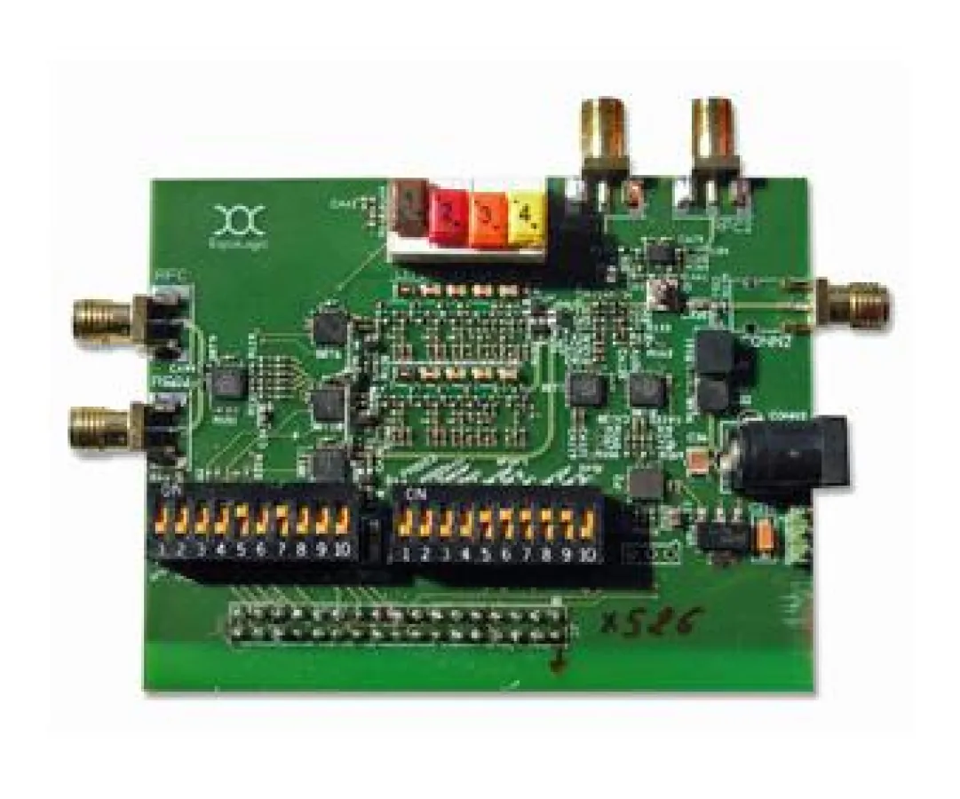 Aufsicht auf das Testboard mit Fernsteuerung