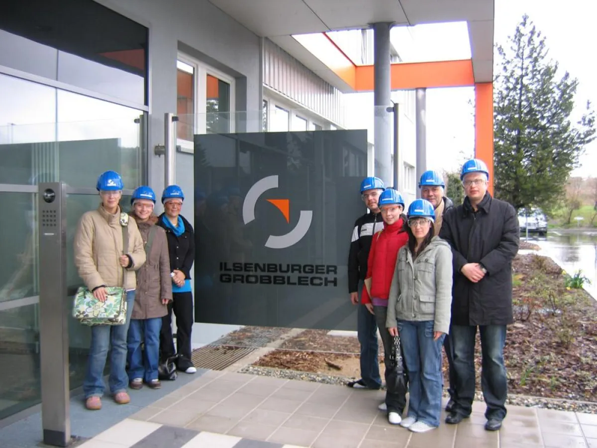 Betriebsbesichtung einer Studierendengruppe vom Fachbereich Wirtschaftswissenschaften der Hochschule Harz bei der Ilsenburger Grobblech GmbH