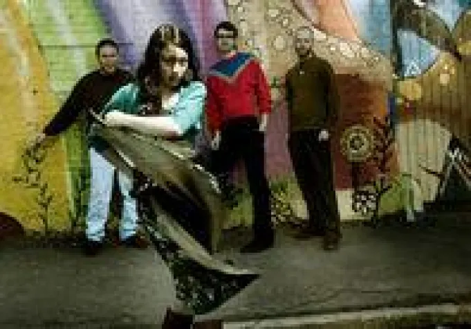 Bild: Debut von "Little Dragon" - Wunderbare Vocals auf elektronischen Pop-Phantasien