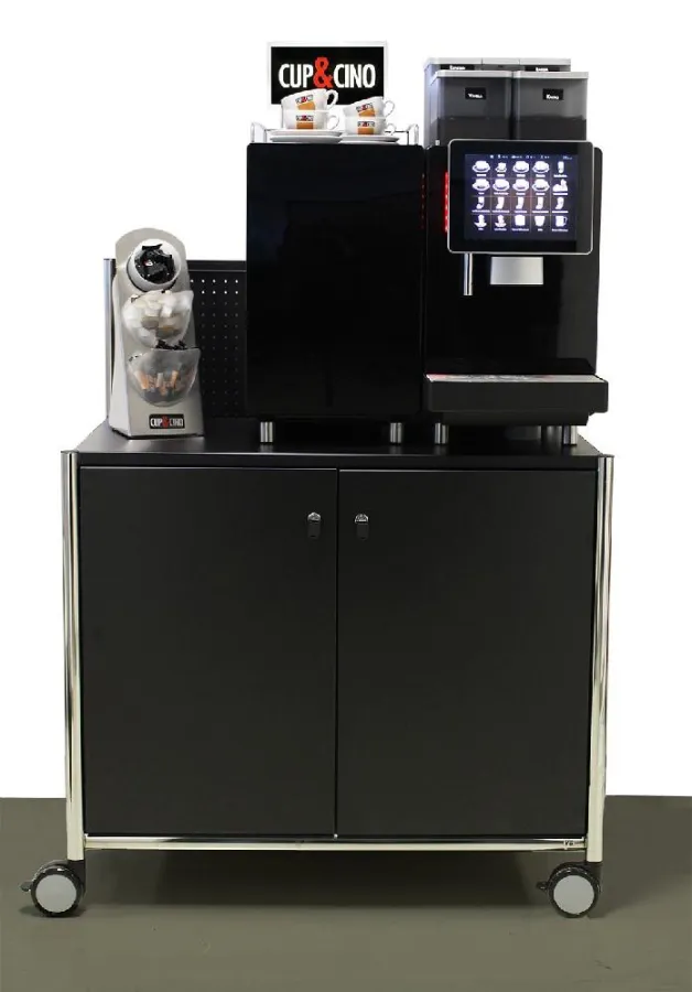 CUP&CINO Express: Kaffeevollautomat Barista Lattico 600 mit fahrbarem Unterschrank