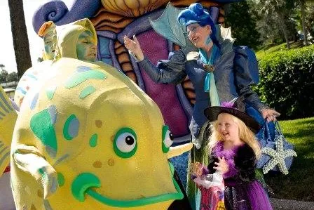 Halloween Spooktacular in SeaWorld: Meereskreaturen und drei Millionen Süßigkeiten Bild: Halloween Spooktacular in SeaWorld: Meereskreaturen und drei Millionen Süßigkeiten