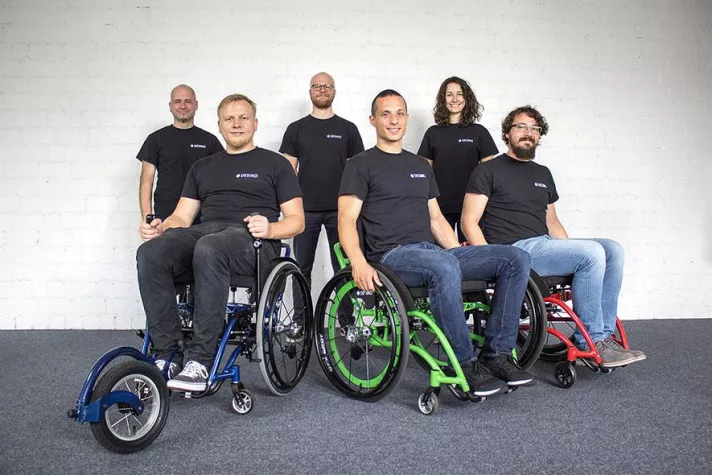 Rollstuhl-Innovation mit dynamischem Sitz für ein aktives Leben Bild: Rollstuhl-Innovation mit dynamischem Sitz für ein aktives Leben