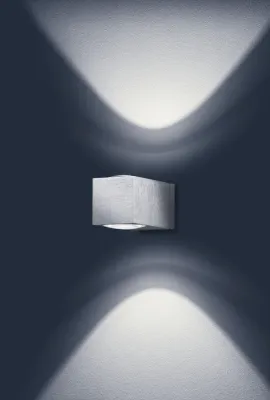 Bild: IP44.de erhält red dot design award 2010 mit Außenleuchte como IvyLight