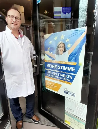 Bild: Zur Europawahl 2024 zeigt das Klein- und Mittelstandsgewerbe in Berliner Kiezen „Flagge“