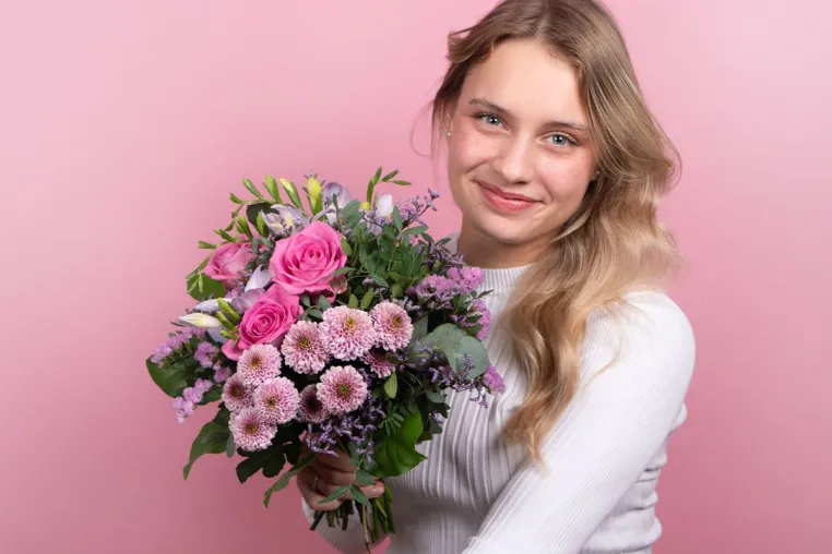 Bild: FloraPrima feiert den Frauentag: Frühbucher-Rabatt auf Blumen & Geschenke!