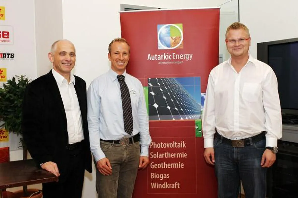 Wolfgang Heyder, Mario Bögelein und Michael Wunder bei der Pressekonferenz.