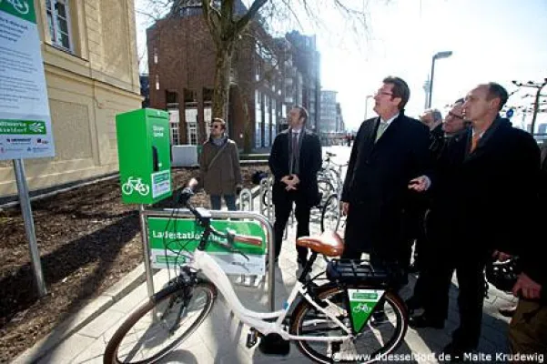 Bild: Die e-Bike Experten von e-motion unterstützen SMS gesteuertes Ladesystem für Elektrofahrräder