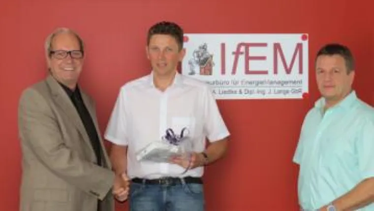 Bild: Paderborner Energieberater mit Glück