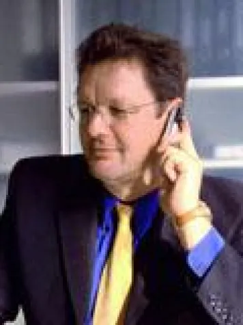 Bild: Stefan Burk zum Senator (h.c.) ernannt