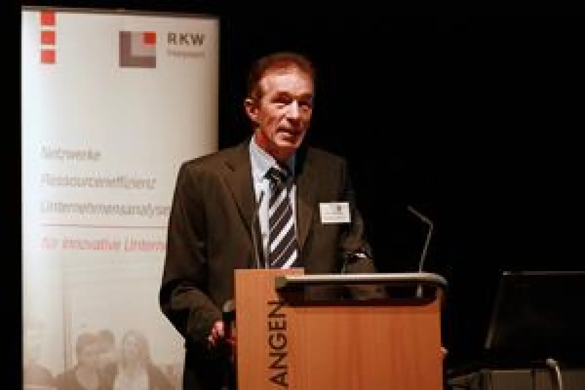 Dr. Reinhard Wilhelm (Geschäftsführer der GKM)