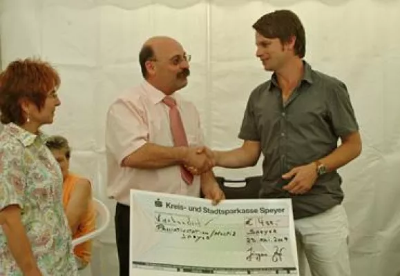 Reingeschaut – bei Zerf Bestattungen | Tag der offenen Tur zur Neueröffnung Bild: Reingeschaut – bei Zerf Bestattungen | Tag der offenen Tur zur Neueröffnung