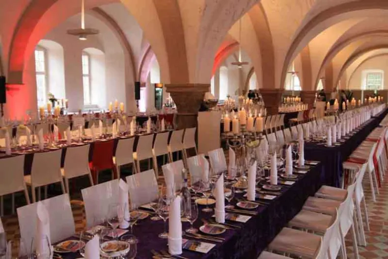 Bild: Legendäre Riesling Gala im Klostergut Eberbach von Party Rent ausgestattet