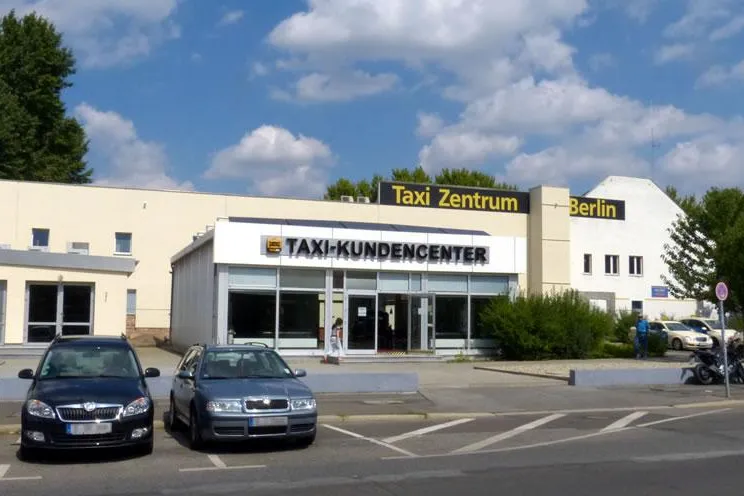 TE Taxiteile eröffnet eine Filiale in Berlin Bild: TE Taxiteile eröffnet eine Filiale in Berlin