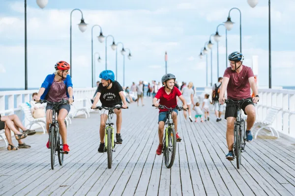 Bild: Bike-Boom: Immer mehr junge Entdecker aus Deutschland erkunden Polen mit dem Rad