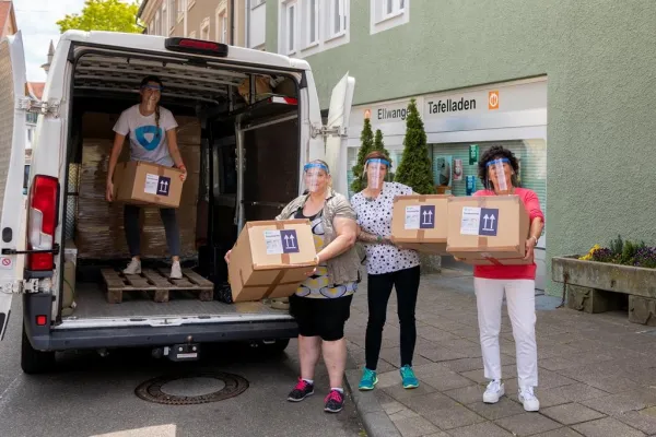 Bild: 80.000 Faceshields für bundesweite Spendenaktion