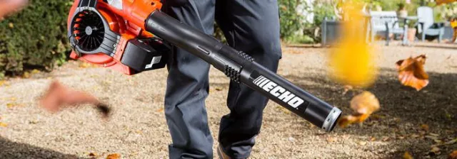 Neue Akku-Technik: Lautloses Akku-Blasgerät im Wintereinsatz zurück Bild: Neue Akku-Technik: Lautloses Akku-Blasgerät im Wintereinsatz zurück