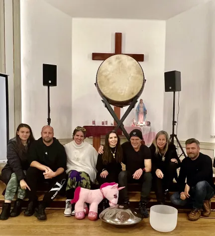 Bild: Benefizveranstaltung von Dr. Anna Hörath und Angelika Kasper für ukrainische Kriegskinder