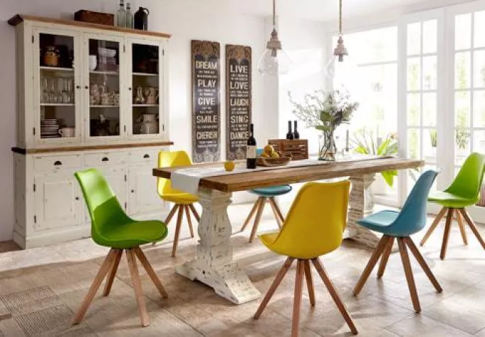 Bild: massivum bringt jetzt Farbe ins Zuhause