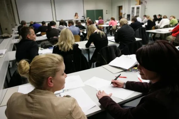 Bild: Berufsbegleitendes Wochenendstudium