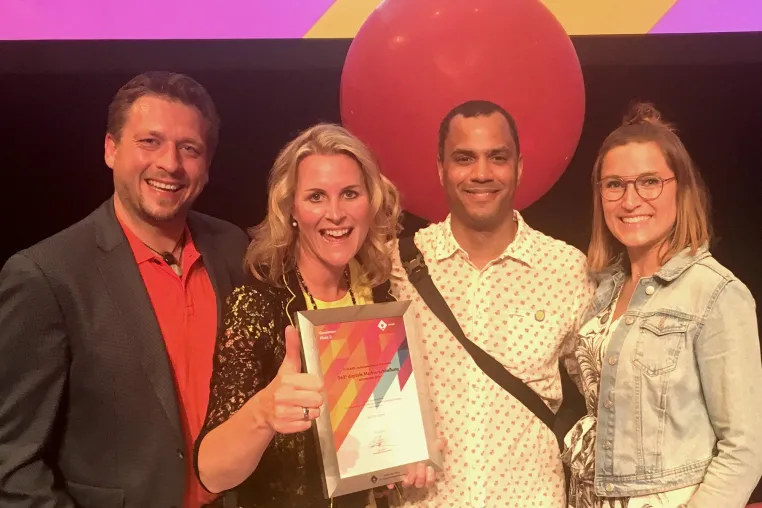 Ausgezeichnet! BESONDERS SEIN gewinnt den Deutschen Preis für Onlinekommunikation Bild: Ausgezeichnet! BESONDERS SEIN gewinnt den Deutschen Preis für Onlinekommunikation