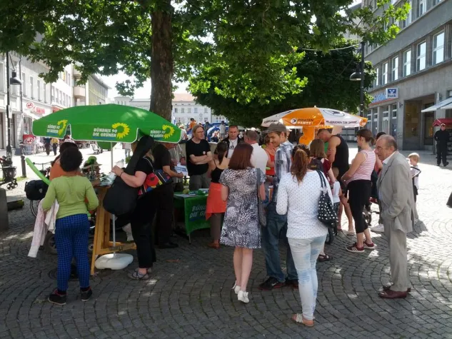 Spandauer/innen fühlen sichin der Flughafenfrage zu wenig vertreten Bild: Spandauer/innen fühlen sichin der Flughafenfrage zu wenig vertreten