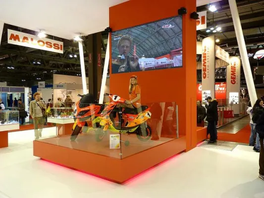Bild: EICMA 2010 - Scootermania auf der Zweiradmesse Mailand