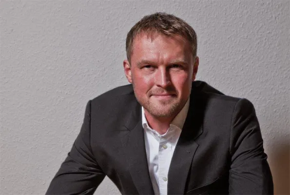 Bild: Social Commerce in der Versicherungswirtschaft – Luftblase oder Marktplatz von morgen?
