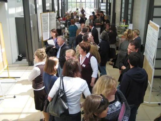 Bild: Akademie zeigt Schulen Handlungsfelder für Verbraucherbildung und Medienerziehung auf