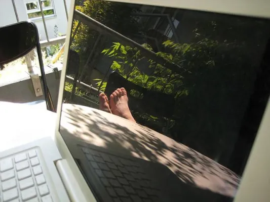 Bild: Display-Entspiegelungsservice für Apple MacBook & MacBook Pro angekündigt