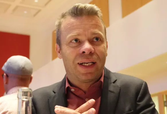 Bild: Dr. Frank Brodehl (AfD): "Die Klage gegen die Maskenpflicht im Unterricht begrüßen wir"