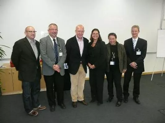 Bild: Prof. Christian E. Elger spricht auf dem Qualitätszirkel Neuro-, Stress- & Gesundheitsmanagement