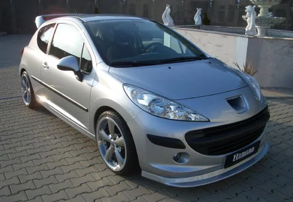Peugeot 207 \"Turbo Shadow\": Sportlichkeit in Perfektion von Hamann-Tuning Bild: Peugeot 207 \"Turbo Shadow\": Sportlichkeit in Perfektion von Hamann-Tuning