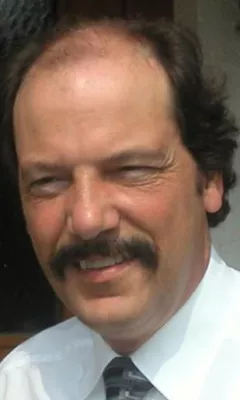 Bild: Hobby und soziale Verpflichtung gehören zusammen ist das Credo der Mitglieder des Alpen Oldtimer Classics e.V,