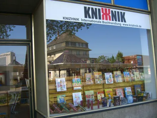 Bild: KNIZHNIK – eine neue internationale Buchhandlung in Frankfurt (Russisch, Deutsch, Englisch und Ukrainisch)