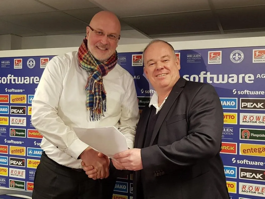 Darmstadt-Vizepräsident Volker Harr (links) und PEAK-Chef Axel Dohmann
