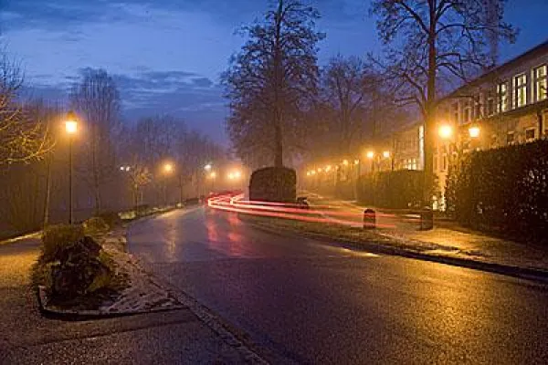 Bild: Ins rechte Licht gerückt - drastische Kosten- und Energieeinsparung durch Straßenbeleuchtung von TridonicAtco